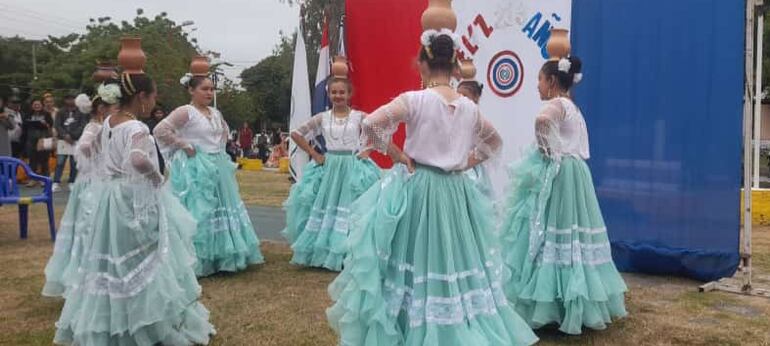 Recordación de la independencia patria en Fuerte Olimpo.