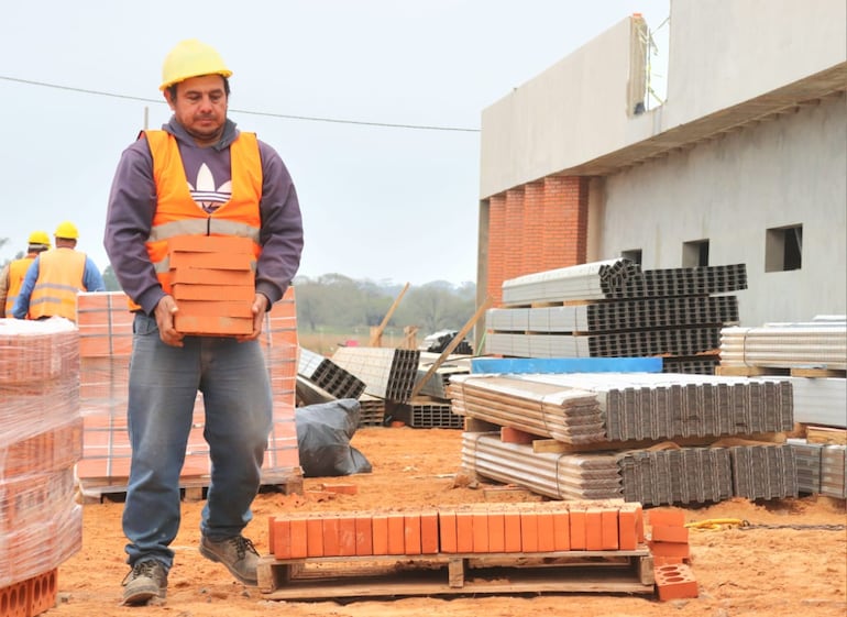 Las obras del hospital culminarían a finales de este año. 