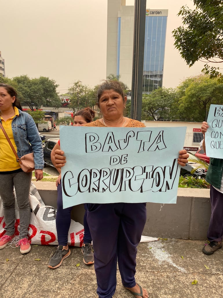 Municipalidad de Asunción, manifestantes, red de indignación ciudadana