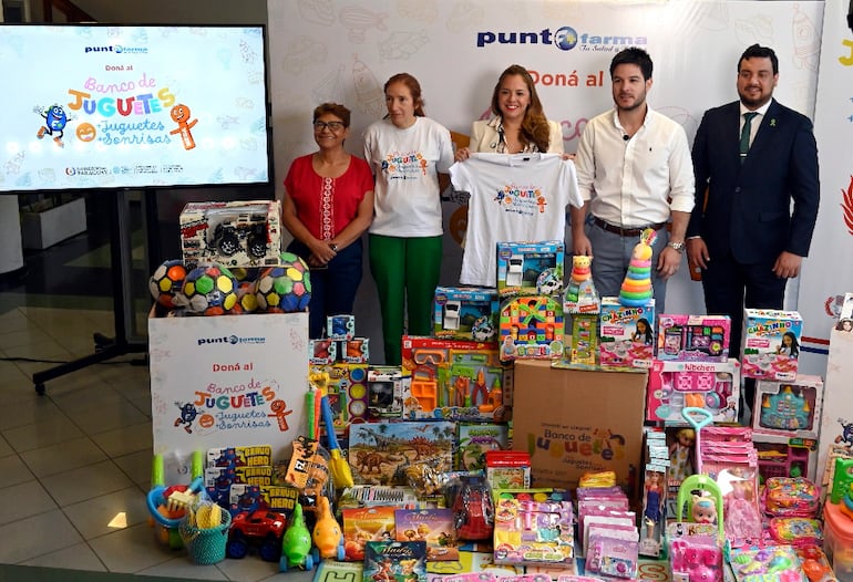 Punto Farma recibirá las donaciones para juntar más de 10.000 artículos para el Banco de juguetes.