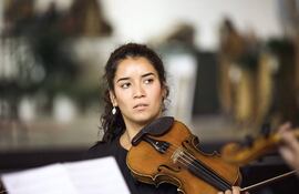 Gabriela Rodríguez será esta noche solista de violín junto a la Orquesta Sinfónica Nacional.