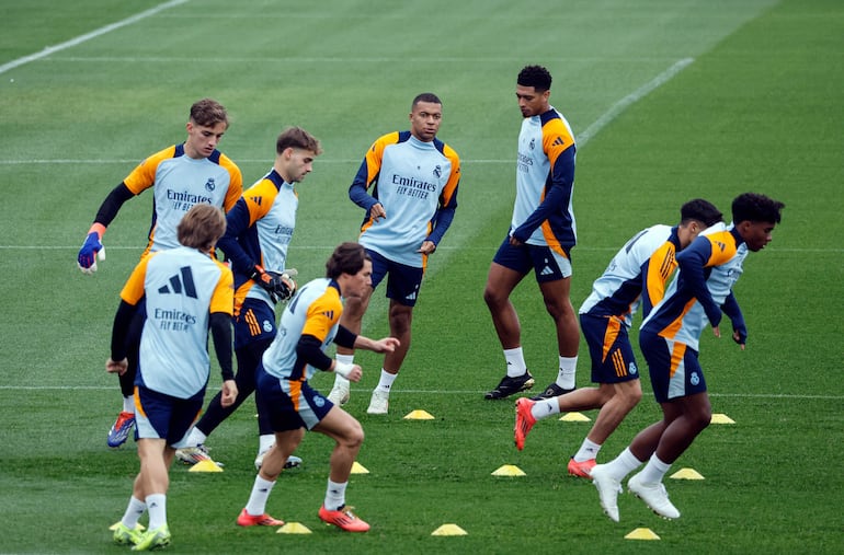 Real Madrid se prepara para jugar otro partido de la Liga española.