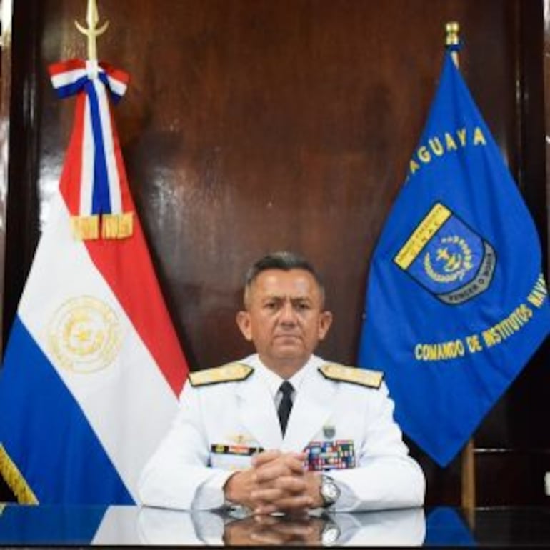 Vicealmirante Lucio Benítez Escalante.