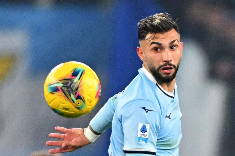 Lazio's Argentine forward #11 Valentin Castellanos jumps for the ball during the Italian Serie A football match between Roma and Lazio, at the Olympic stadium in Rome on January 5, 2025.R (Photo by Andreas SOLARO / AFP)