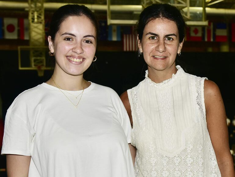 Ana Recalde y Mariela Uriarte.