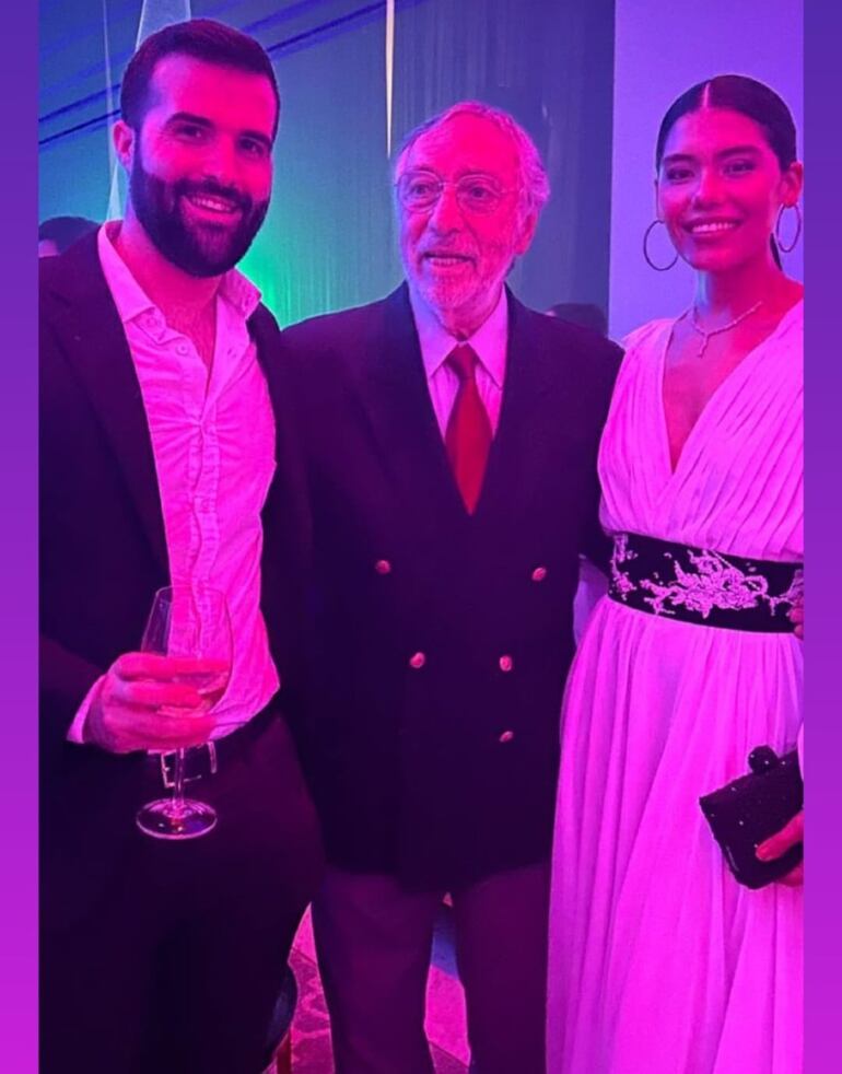 Majo Cabrera junto a Luis Brandoni y Ramiro Hernández. (Captura de la historia de Instagram de Majo Cabrera)