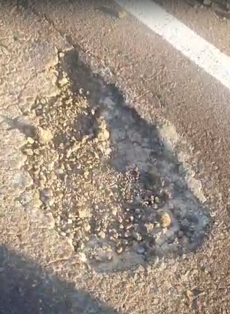 Baches de este tipo ya “adornan” la nueva ruta Transchaco, pese a que la nueva carretera todavía ni se inauguró.