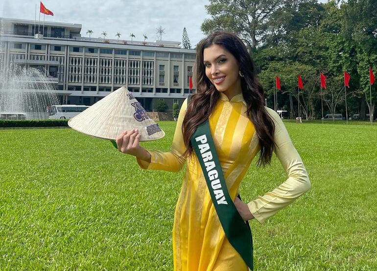 Gretha Matiauda, la bella Miss Earth Paraguay 2023 disfruta del cariño de sus fans en Vietnam.