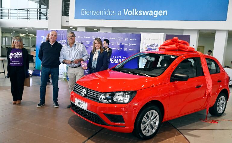 Diesa SA y Sonidos de la Tierra hicieron entrega del premio.