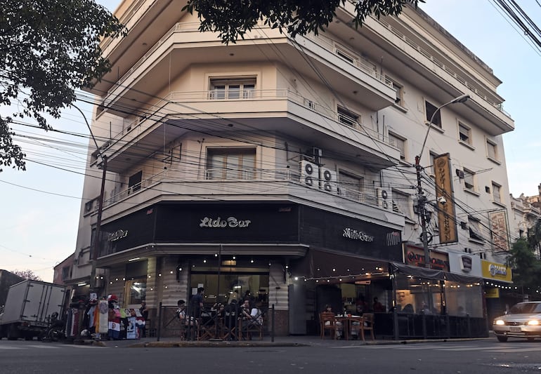 Esquina de Palma y Chile, en el microcentro de Asunción. Antiguamente, funcionaba el Lido Bar. Ahora se proyecta un nuevo emprendimiento en esa esquina.