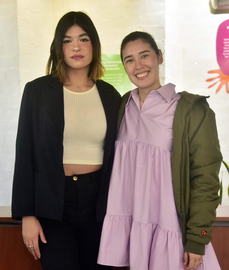 Alejandra Vera y Sandra Pereira.