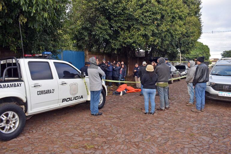 El cuerpo del presunto jefe de narcos Marcio Ariel Sánchez Giménez, alias "Aguacate", fue arrojado en la vía pública en una zona cercana al Palacio de Justicia de Pedro Juan Caballero.