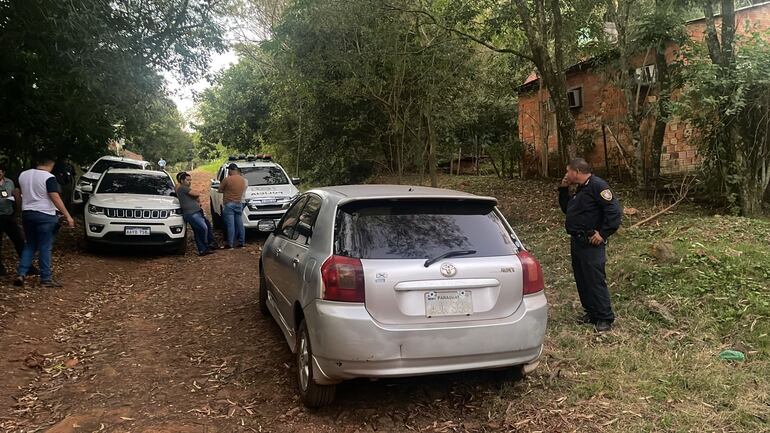 El automóvil fue abandonado posteriormente en el barrio San Rafael de Presidente Franco.