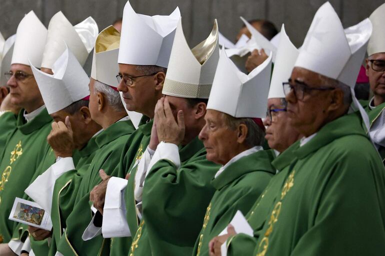 Obispos reunidos en el Vaticano. (archivo)