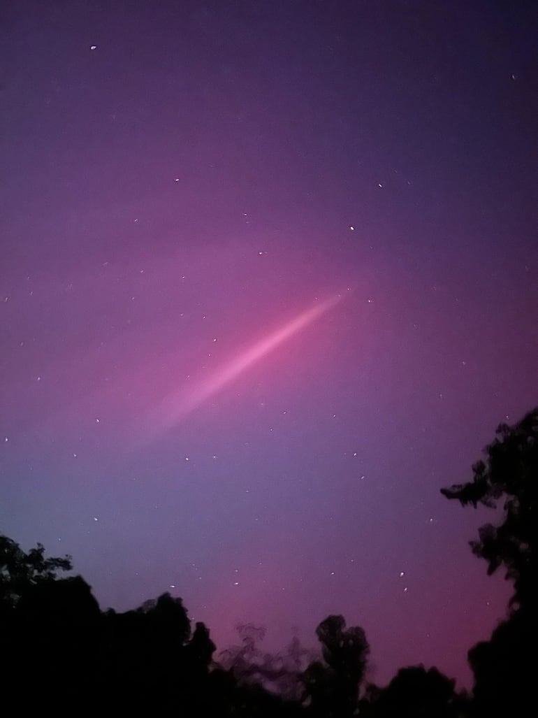 Bruno Vaccotti captó impresionantes fotografías de la aurora austral desde Paso Horqueta, San Alfredo.