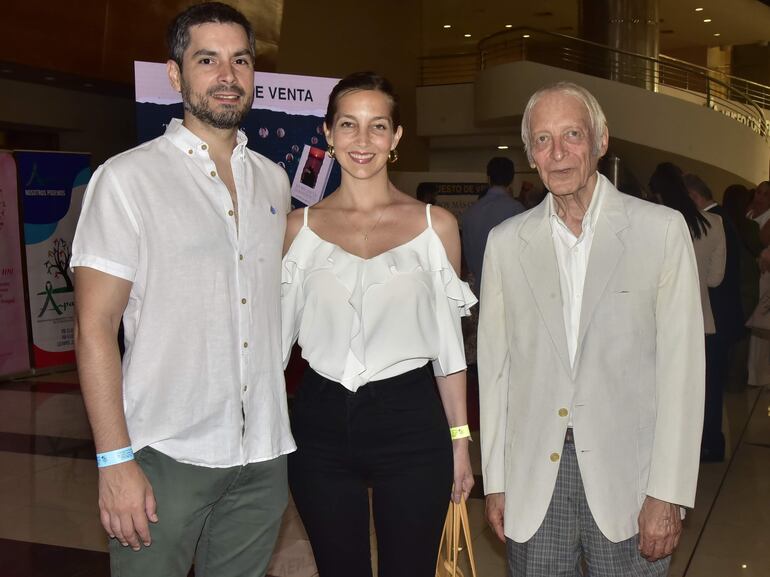 Joaquín Cubilla, Carolina Carlstein y Rafael Carlstein.