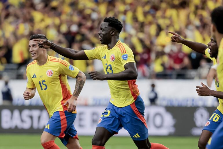 Colombia goleó a Costa Rica y ya está en cuartos de final