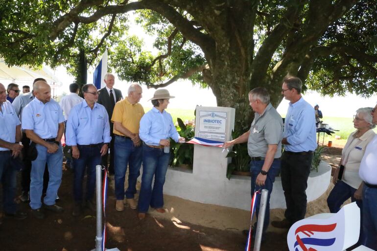 El parque está ubicado en Colonia Santo Domingo, Encarnación.