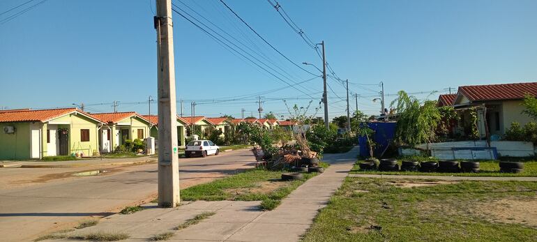 Pobladores manifestaron que es imperante la necesidad de un colegio dentro del complejo habitacional San Blas, que tiene 600 viviendas, lo que se traduce en aproximadamente 3.000 alumnos.