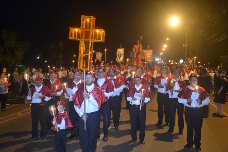 El Viacrucis Mayor es una actividad de la comunidad católica de Hernandarias que se realiza todos los años. / Foto archivo