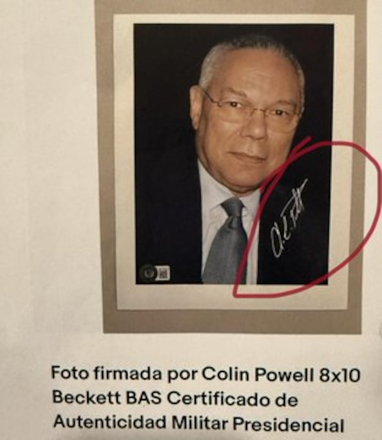 Firma de Colin Powell, exsecretario de Estado de los Estados Unidos.