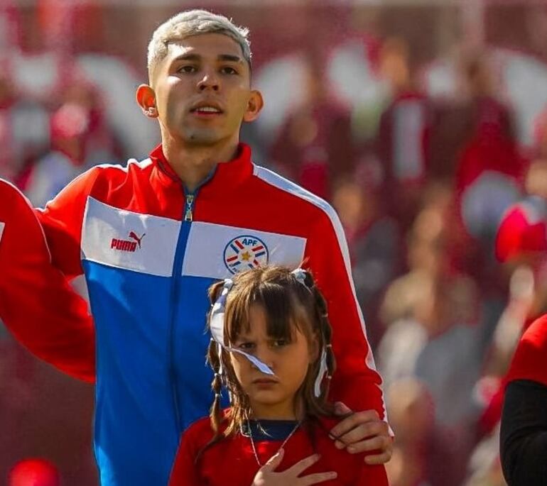 Julio Enciso, jugador del Brighton y la Selección Paraguaya.