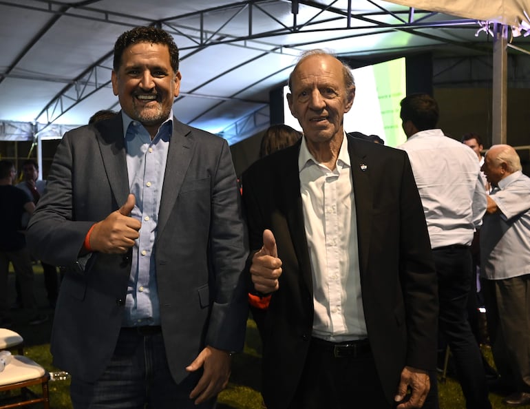 Enrique Sánchez (izq.), nuevo presidente de Nacional junto a su vicepresidente 2º, Guido Ciotti.