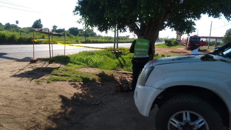 Protegen con cinta el lugar del hallazgo en la localidad de Guarambaré.