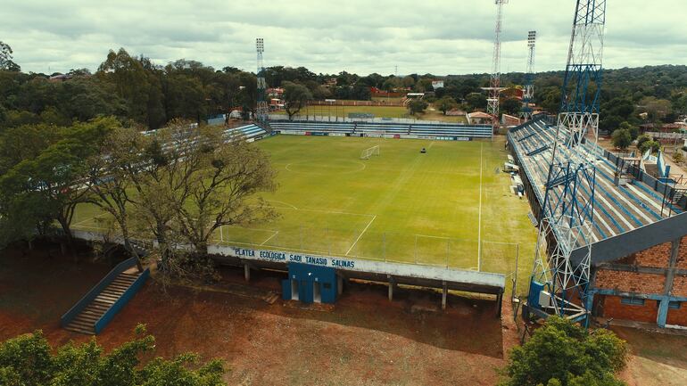 El estadio Luis Salinas del 12 de Octubre de Itauguá.