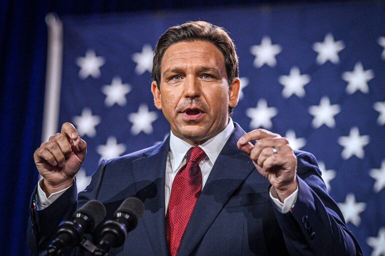 El actual gobernador de Florida, Ron DeSantis. Se lo ubica como principal candidato republicano a competir con Donald Trump en las primarias. (AFP)