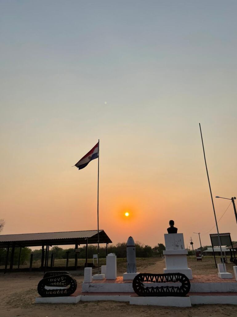 Toma del atardecer en el Fortín Isla Po´i, uno de los fortines restaurados recientemente por el MOPC