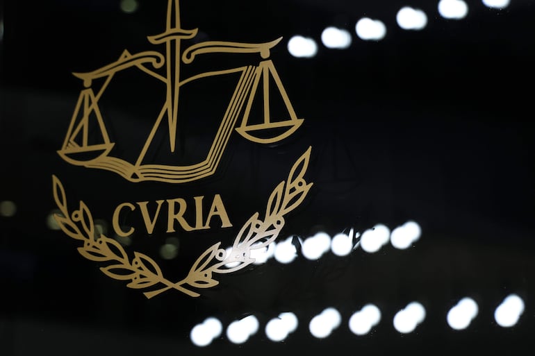 El logo del Tribunal de Justicia de la Unión Europea en Luxemburgo.