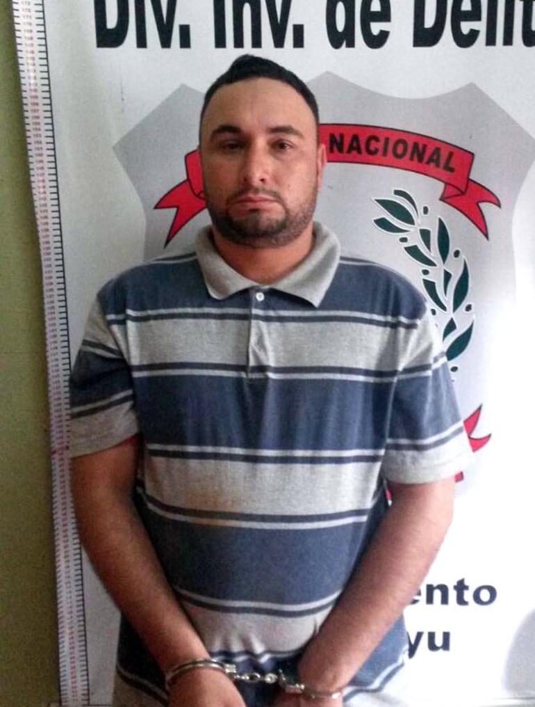 Felipe Santiago Acosta Riveros (41), alias Macho. Se sospecha que usa a nativos para cubrirse