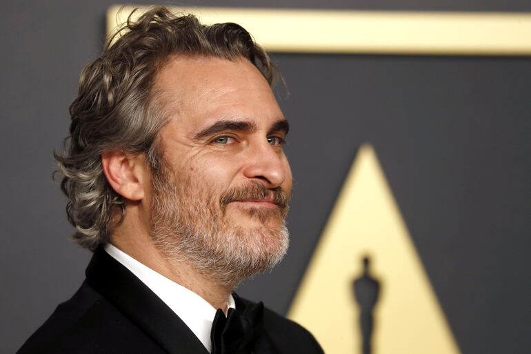 Joaquin Phoenix luego de haber ganado el premio Óscar al mejor actor por "Guasón".