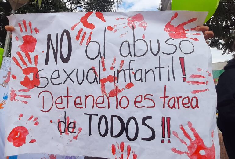 Una protesta contra el abuso sexual infantil en Ciudad del Este.