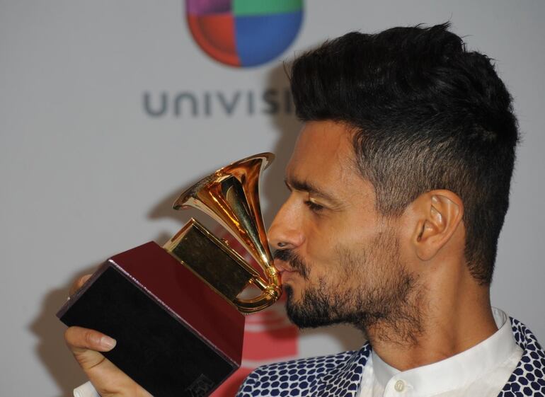 Draco Rosa es uno de los artistas elegidos por la Academia Latina de la Grabación para recibir el Latin Grammy a la Excelencia.