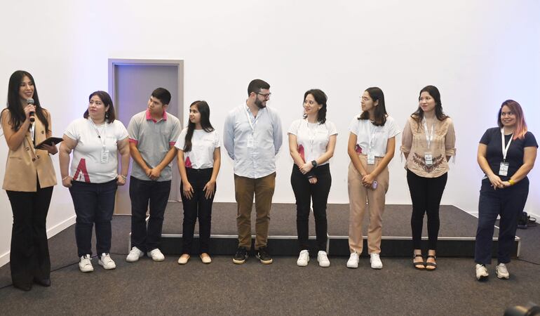 Jóvenes voluntarios de Scale Up.