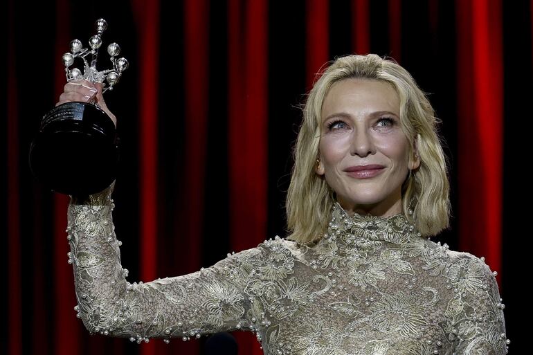 La actriz australiana Cate Blanchett tras recibir el Premio Donostia durante el Festival Internacional de Cine de San Sebastián.