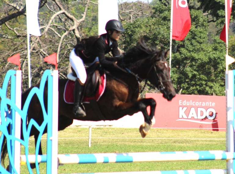 La amazona Jael Quiñónez saltará en esta última cita del ranking con Black Shadow.