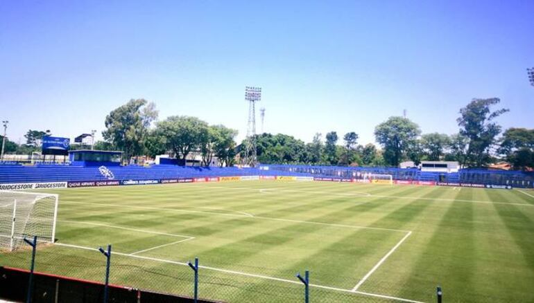 El estadio Luis Alfonso Giagni albergará esta noche la final única del Campeonato Nacional B de la Unión del Fútbol del Interior.