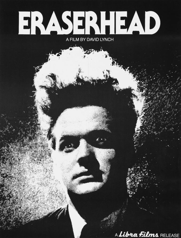 Filmada en blanco y negro, Eraserhead es una fábula siniestra situada en distópicas locaciones de pobreza industrial