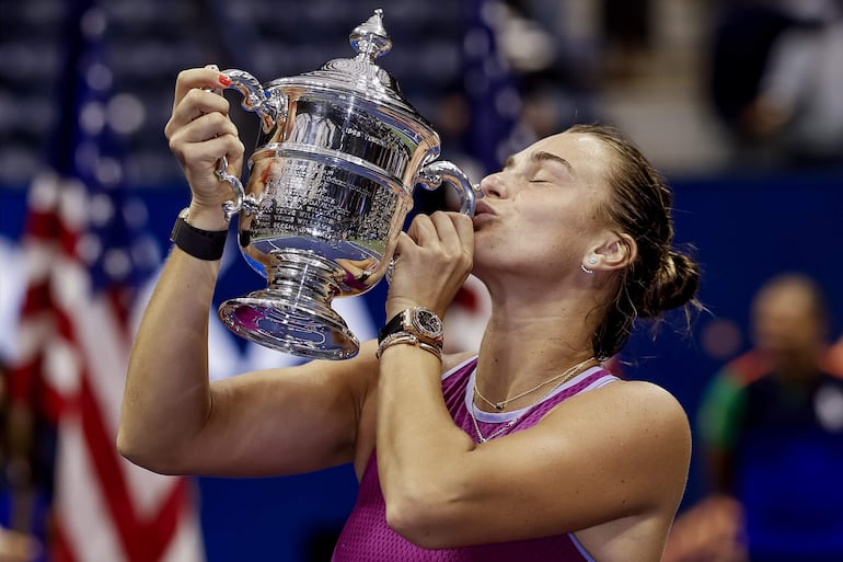 La bielorrusa Aryna Serguéievna Sabalenka (28 años) con el US Open conquistado suma su tercer Grand Slam en su carrera.