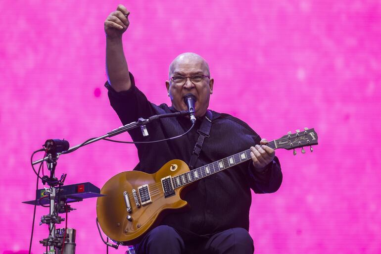 Herbert Vianna cantante de la banda brasileña Os Paralamas do Sucesso, se presenta durante el Festival Rock in Río.