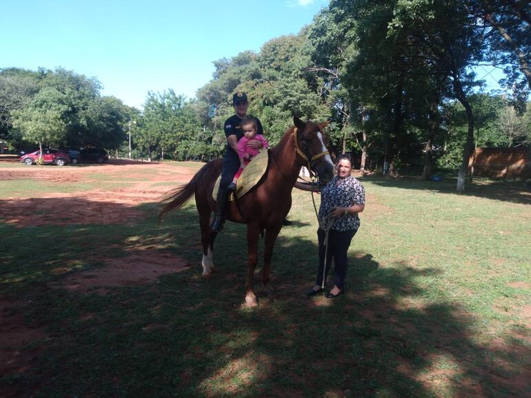 Los caballos retirados reciben otra oportunidad para seguir sirviendo a la comunidad.