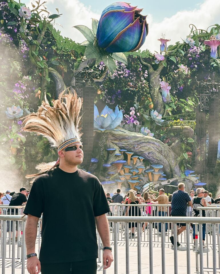 "Soñando con el día en que pueda estar en este escenario como artista", expresó Indio Rubio desde Tomorrowland. (Instagram/Indio Rubio)