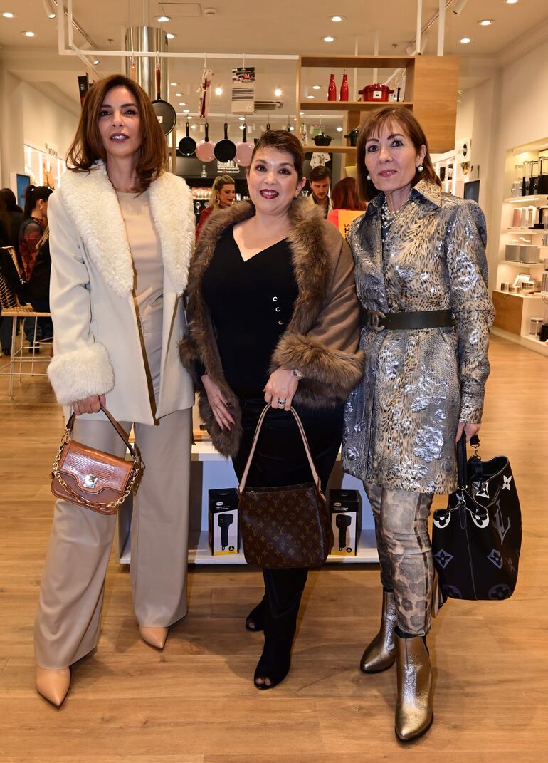 Verónica Vega, Carolina Zárate y Cintia Rodríguez. 