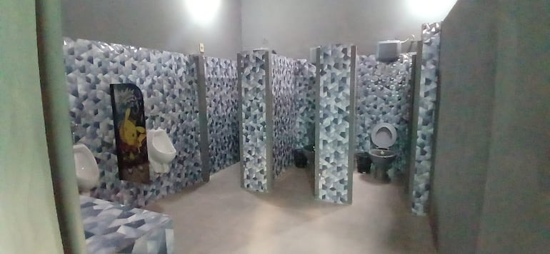 Baño azulejado