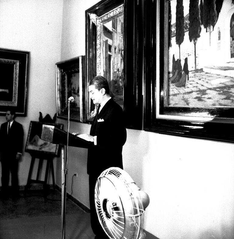 Hipólito Sánchez Quell, el día de la inauguración del Museo de Bellas Artes en 1969, en su carácter de director de Museos y Archivos del Paraguay.