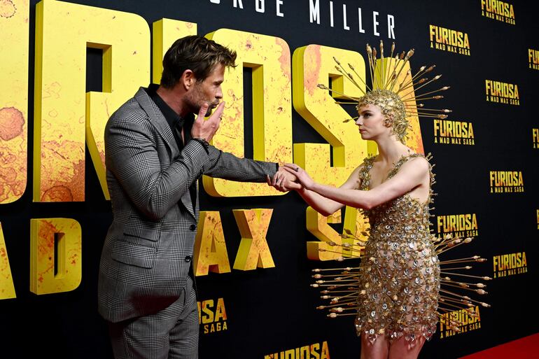 Chris Hemsworth y Anya Taylor-Joy en la red carpet de la premier de 'Furiosa: A Mad Max Saga', en el State Theatre, Sydney, Australia.