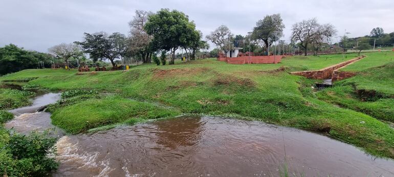 El Ykua teja aguarda a los turista en la ciudad de Santa Maria de Fe, Misiones.